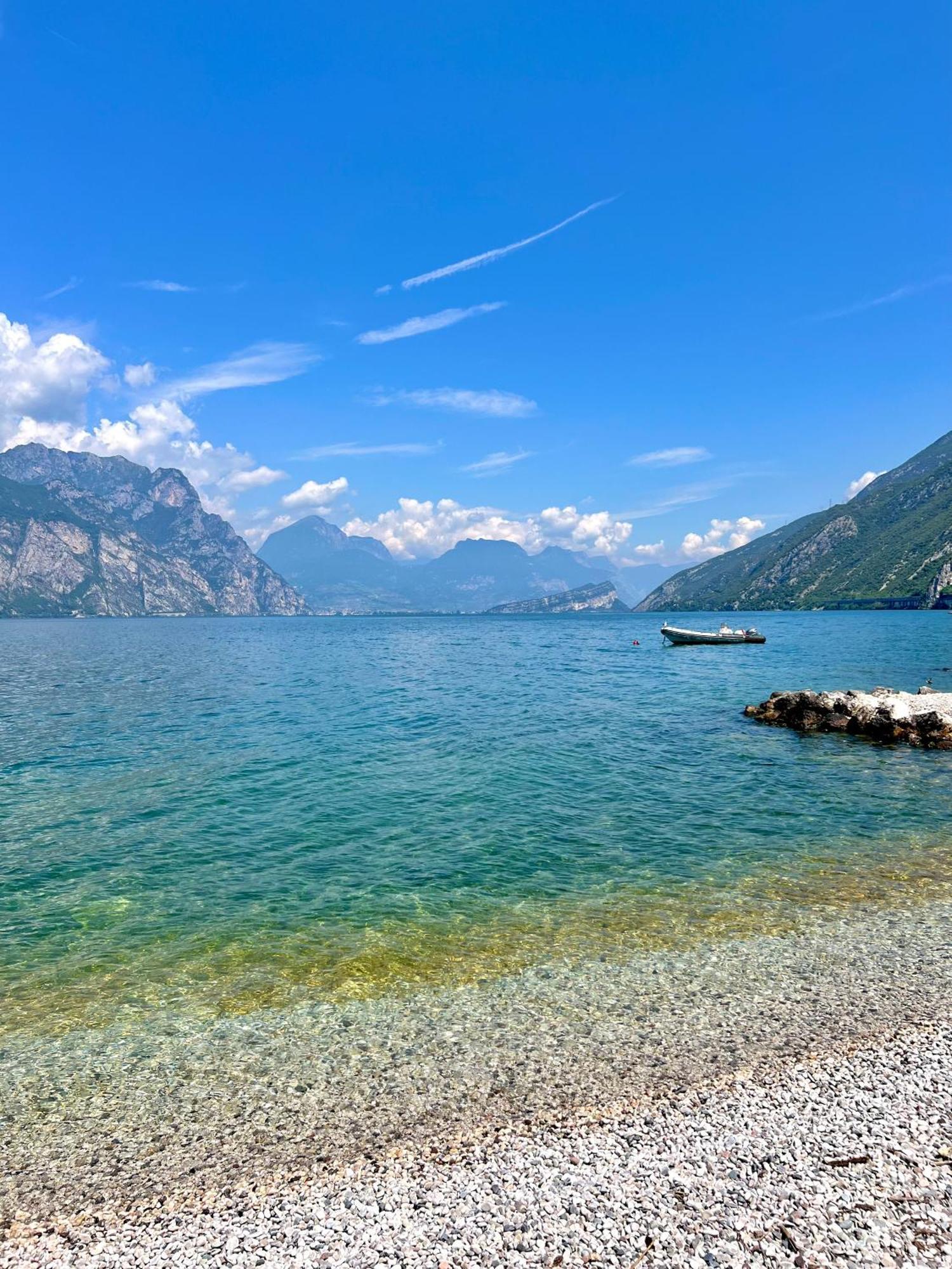 Seeblick Le Dimore Малчезине Екстериор снимка